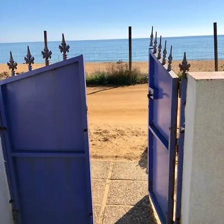 Casa En Primera Linea De Playa Con Vistas Al Mar *