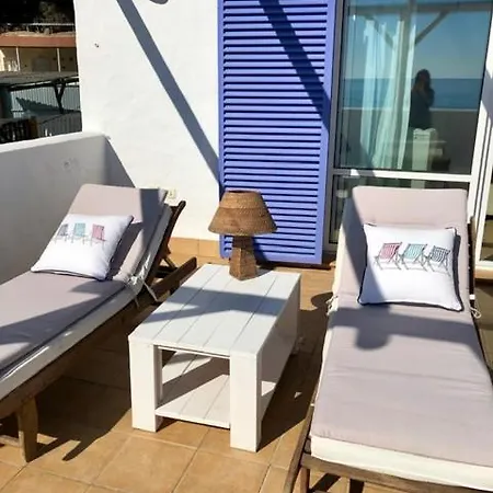 Сasa de vacaciones Casa En Primera Linea De Playa Con Vistas Al Mar *